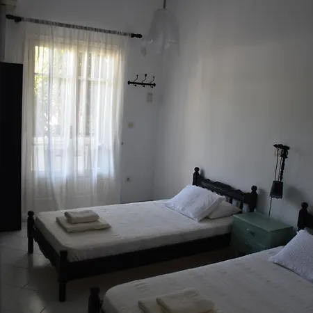 Konukevi Studio Kostas