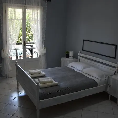 Konukevi Studio Kostas *